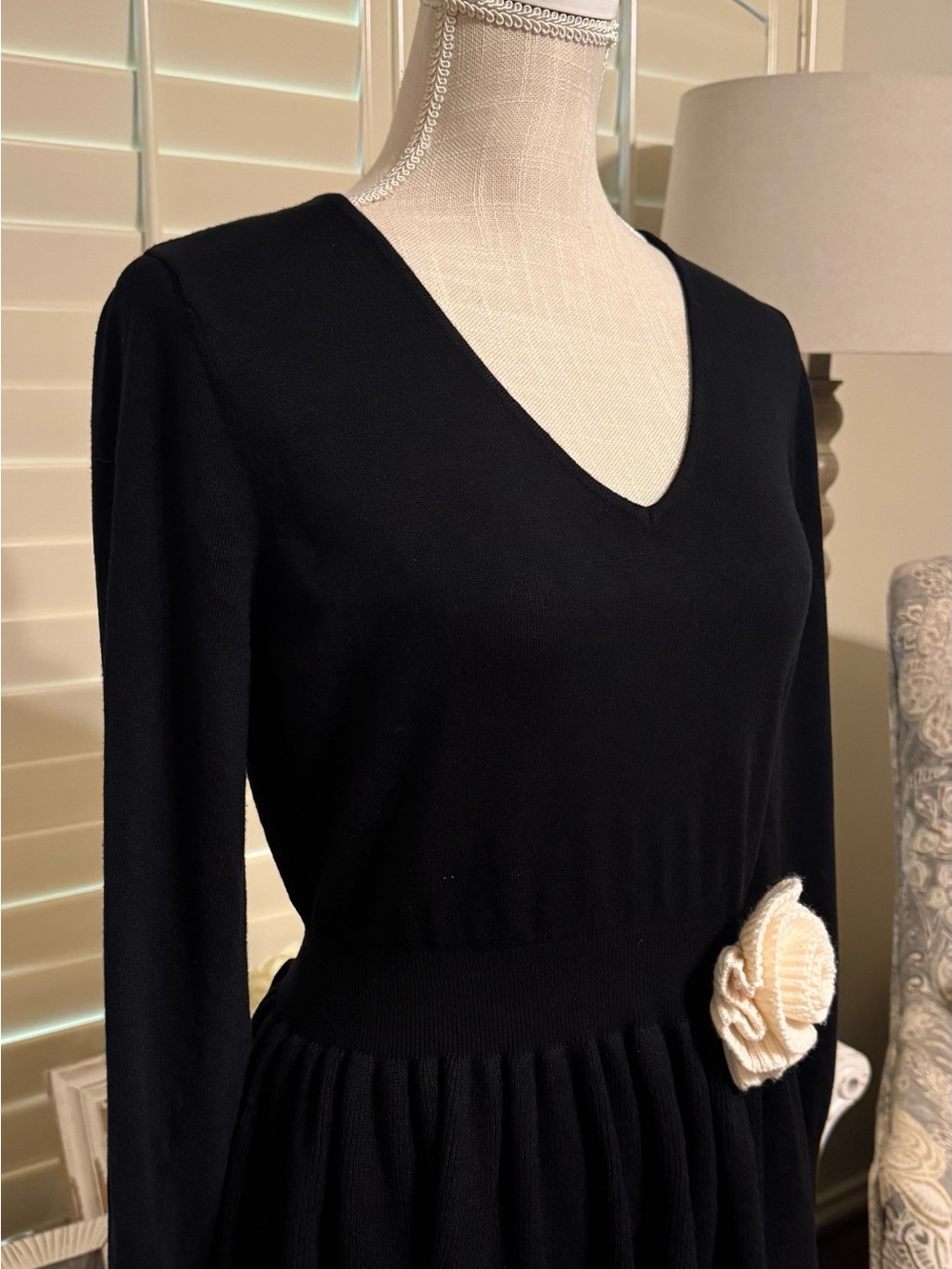New York & Company Black Long-Sleeve V-Neck Peplum Sweater with Cream Flower - Picture 3 of 8